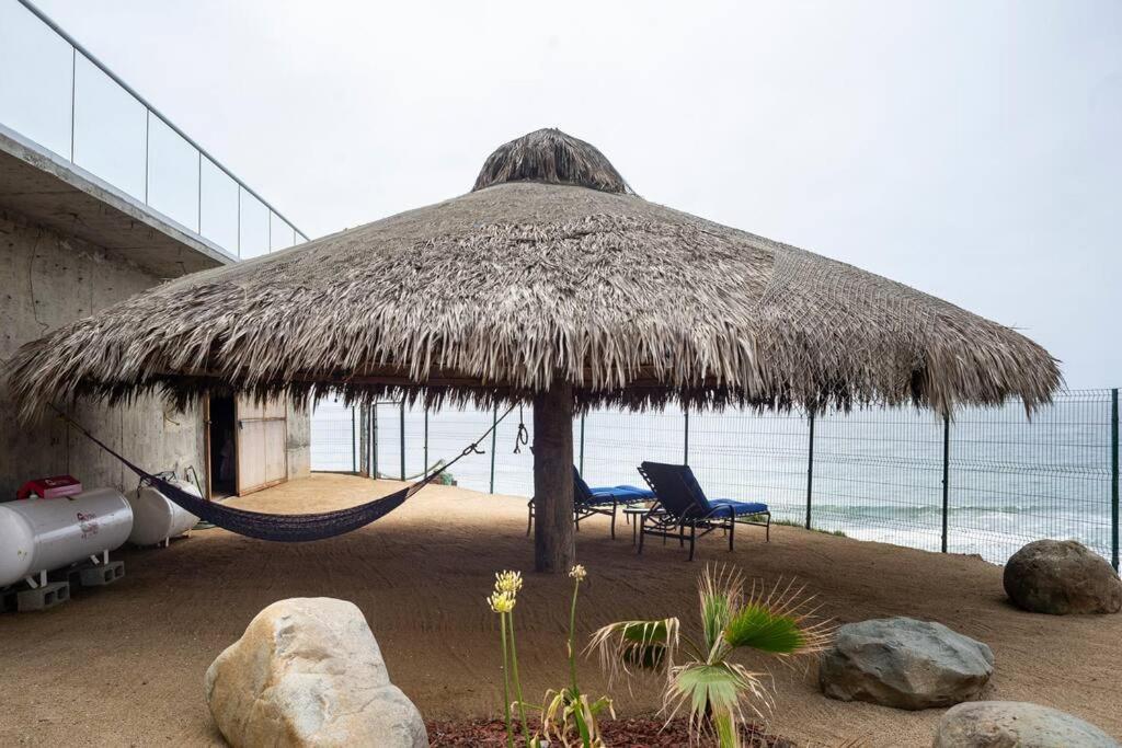 Triton'S Playhouse Beachfront Primo Tapia Exteriér fotografie