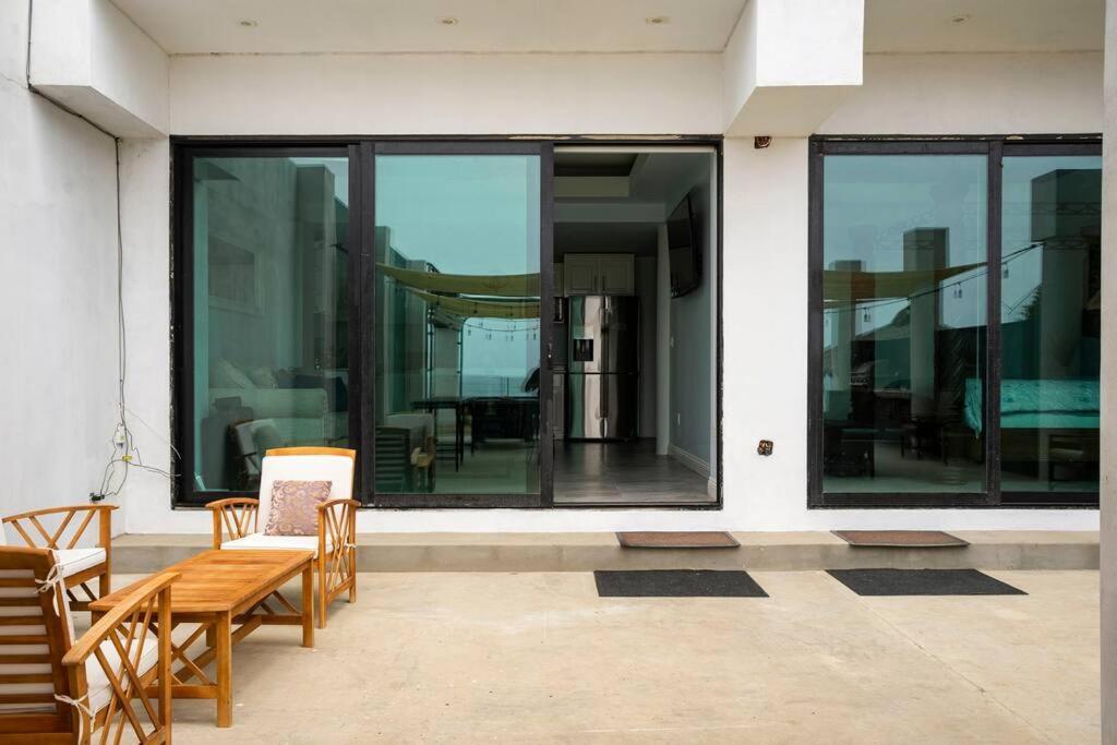 Triton'S Playhouse Beachfront Primo Tapia Exteriér fotografie